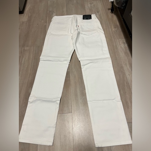Levi’s White Slim Jeans - Picture 3 of 6